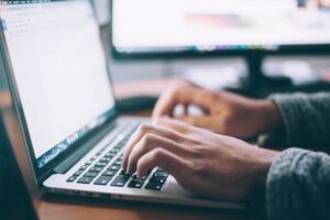 How To Choose The Right Virtual Learning Platform For Your Child